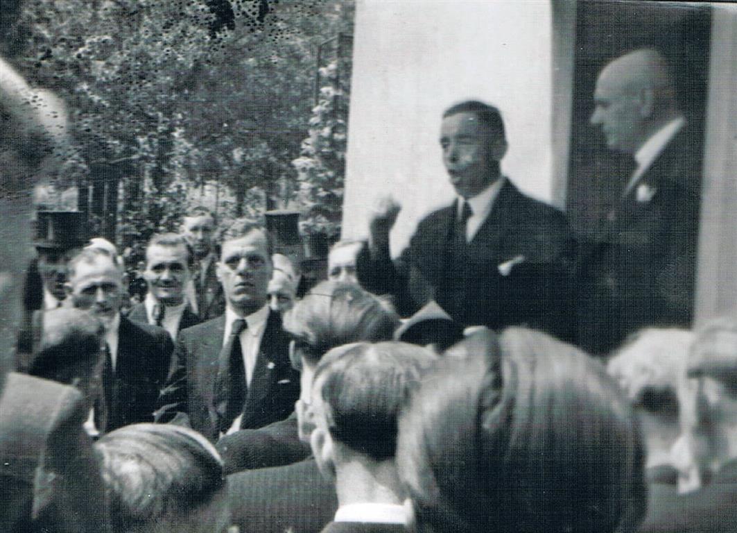 Abholung des MGV-Vorsitzenden 1948 (Foto von Jakob Klug)
