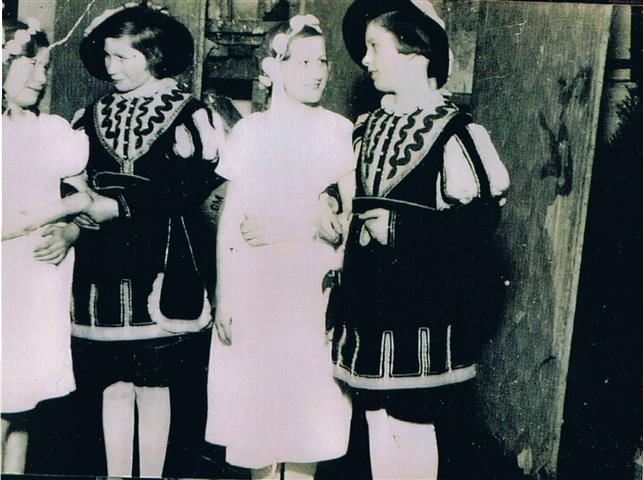 Kindertheater 1936 (Foto von Anni Hinz)