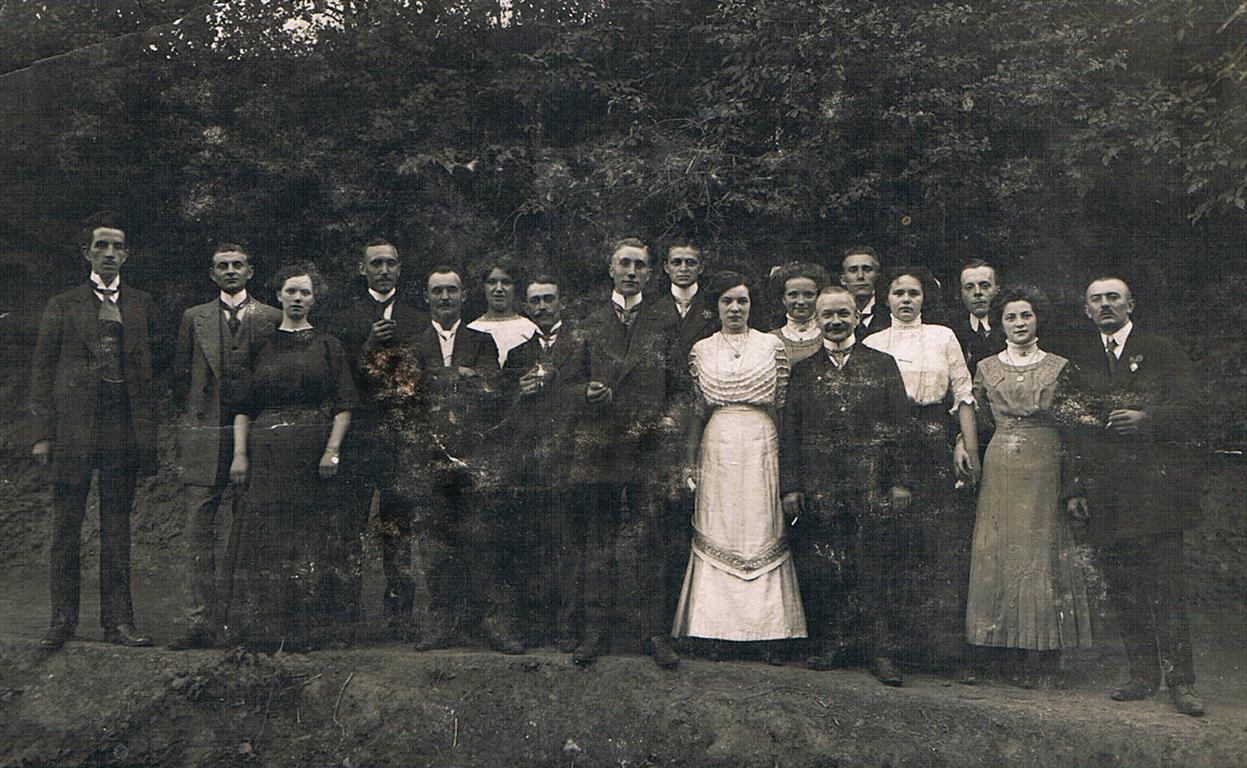 Kirmesgesellschaft 1913 (Foto von Anni Hinz)